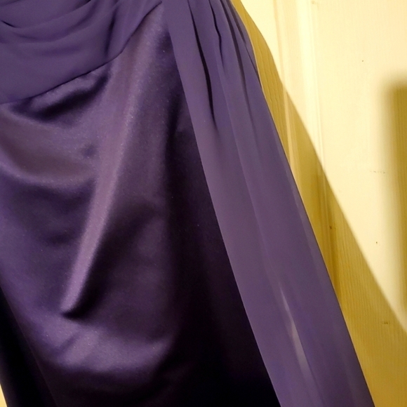 David's Bridal Plum Colored Satin Gown-Size 10 - Picture 2 of 7